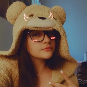 Meet your Posher, Alana